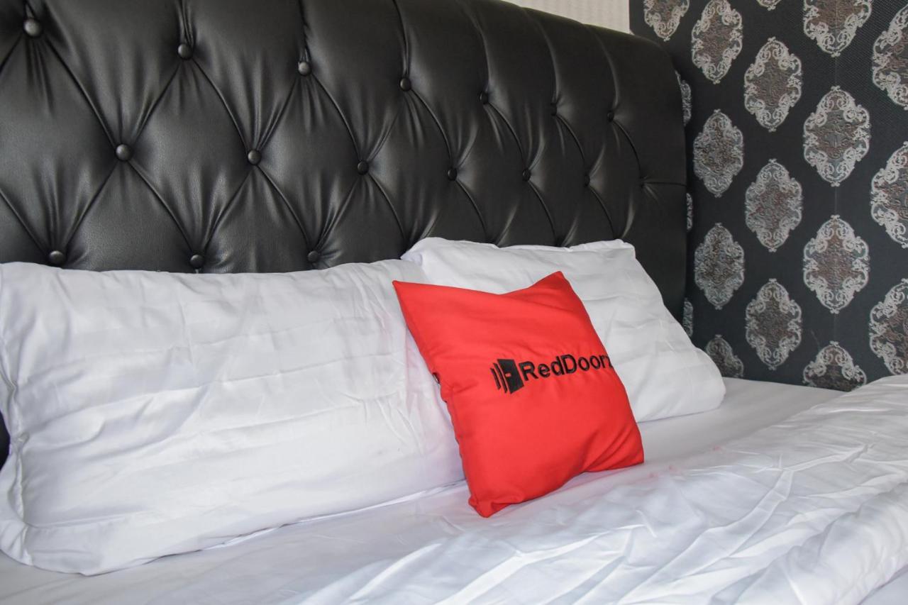 Reddoorz Apartment @ Serpong Green View Tangerang Exterior foto