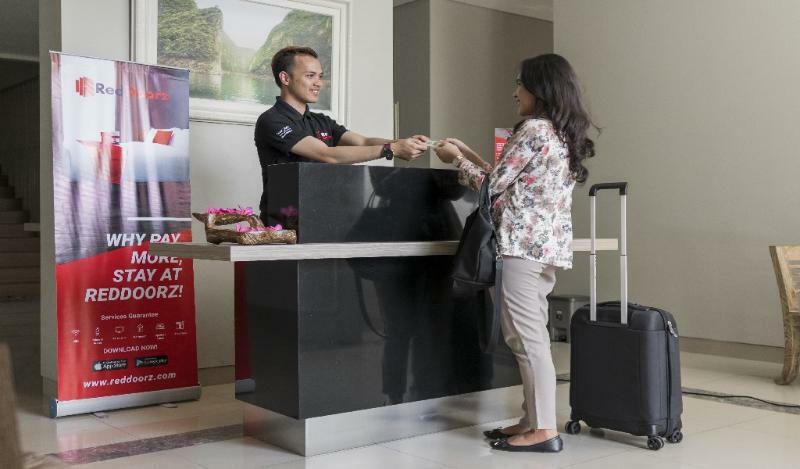 Reddoorz Apartment @ Serpong Green View Tangerang Exterior foto